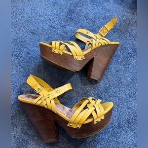 Yellow wedges
